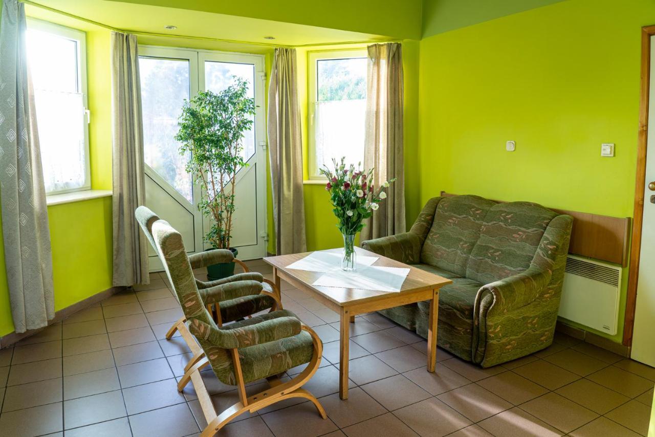 Relaks Domki pod Górą Żar Miedzybrodzie Zywieckie Exterior foto